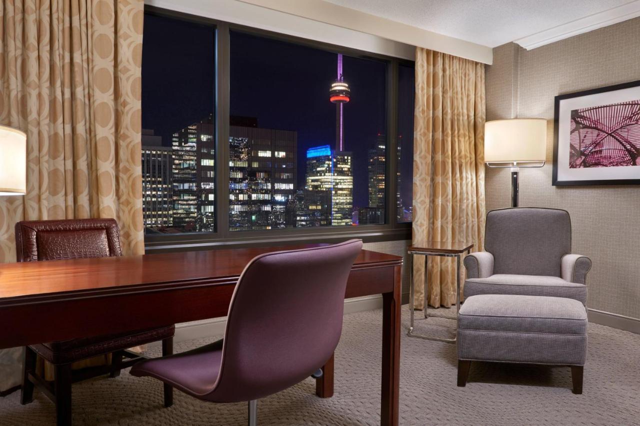 Sheraton Centre Toronto Hotel Bagian luar foto